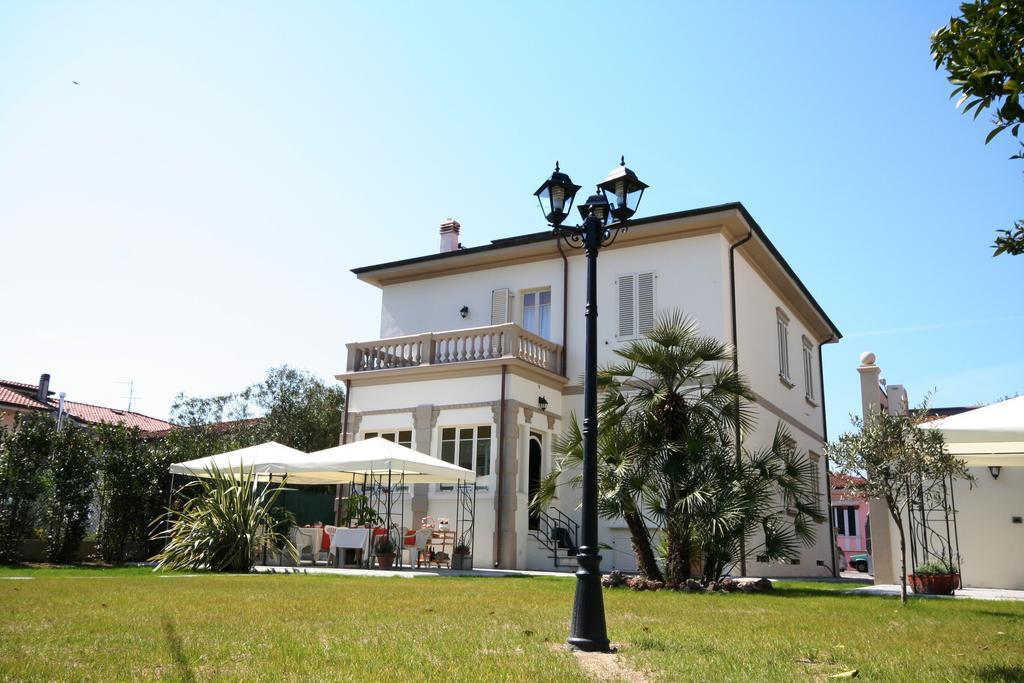 Affittacamere Torre Dell'Arte Torre del Lago Puccini Exteriér fotografie